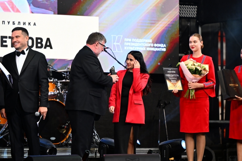 победитель