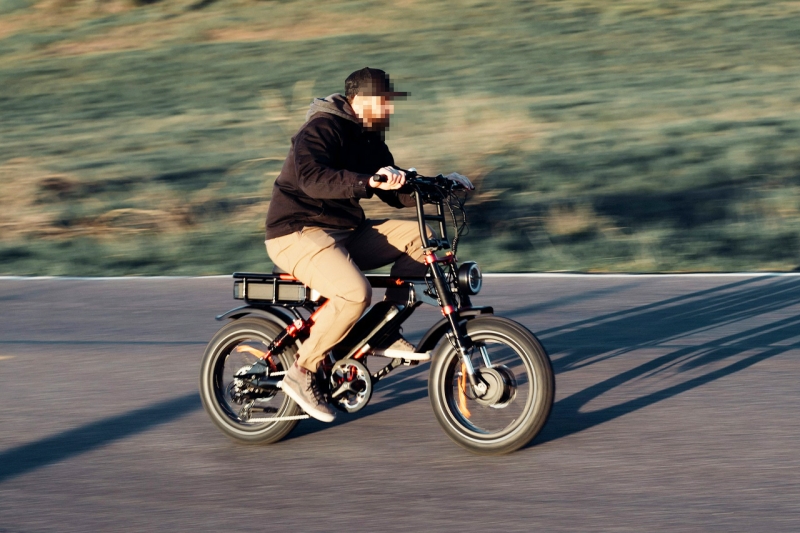 Электровелосипедисты