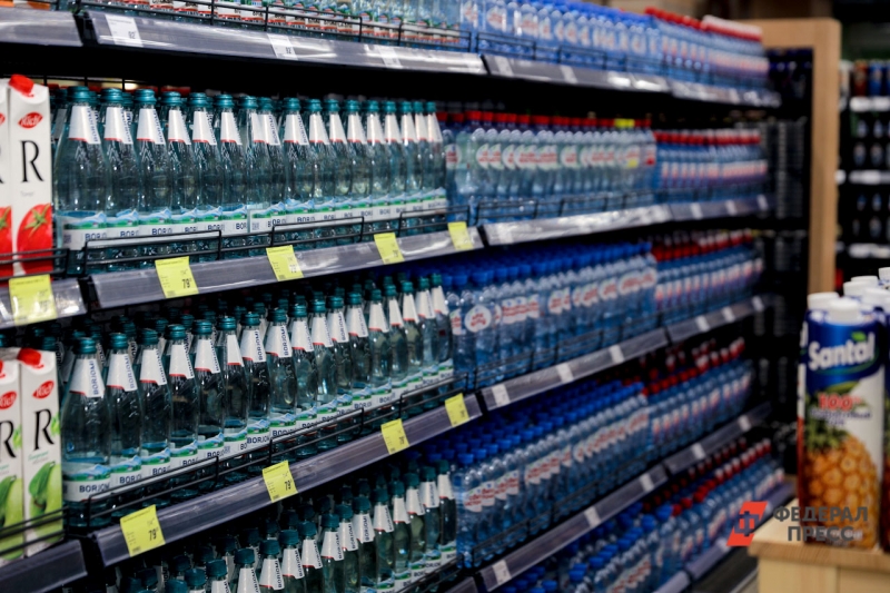 Пассажиров беспокоит очень дорогая вода