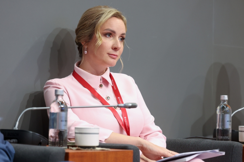 Львова-Белова