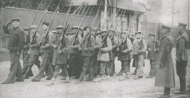 Всевоенобуч на Зеленодольском судостроительном заводе им. Горького. 1944г.