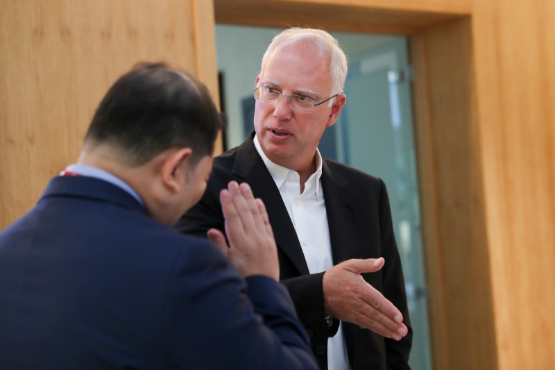 Кирилл Дмитриев