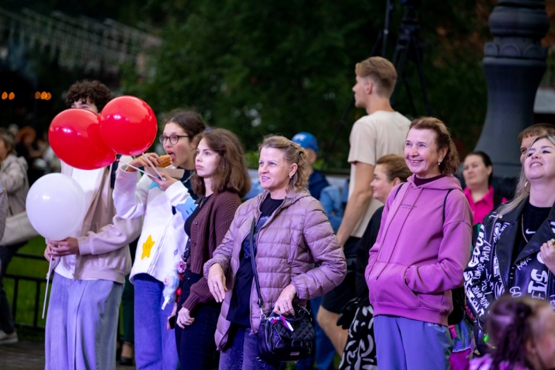 День флага РФ в Благовещенске