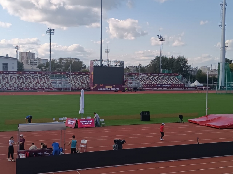 Стадион за день до начала соревнований