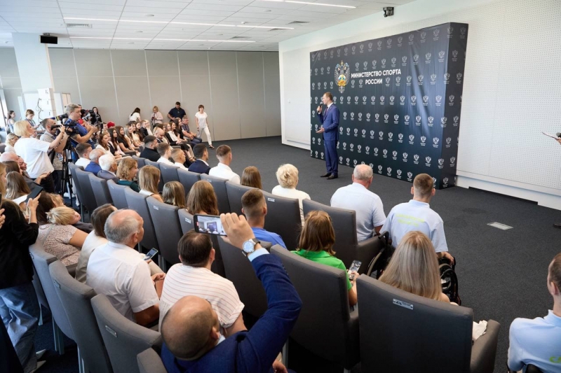 Губернатор Самарской области и глава Минспорта России обсудили подготовку региона к форуму «Россия — спортивная держава»