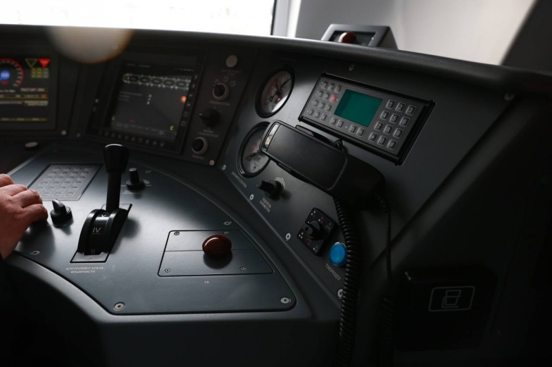 Вертолет упал и загорелся