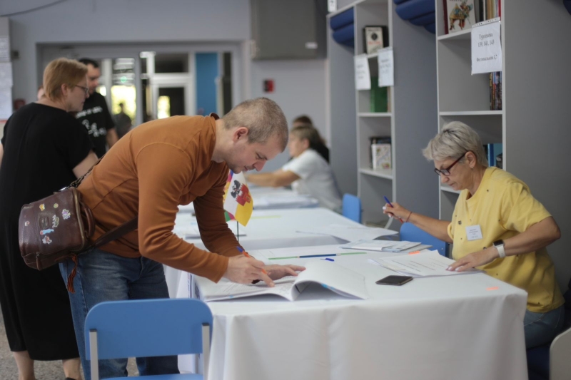 На юге России начался финальный день голосования