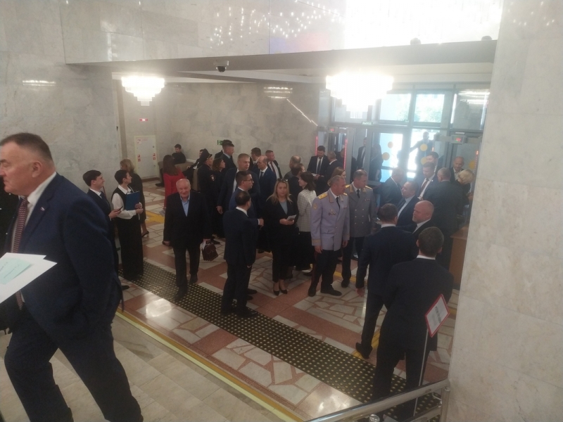 Дмитрий Махонин вступил в должность губернатора спустя четыре дня после победы на выборах