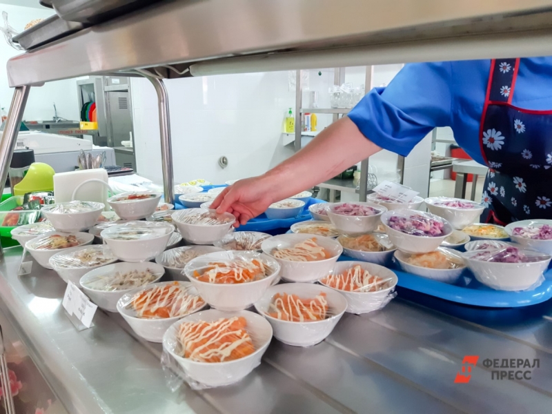 Школьная столовая