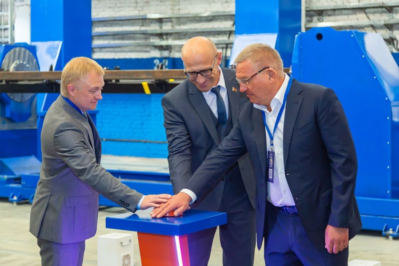 Новый роботизированный сварочный комплекс