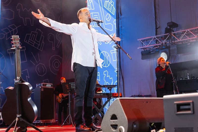 Хедлайнером вечера выступил актер Дмитрий Певцов