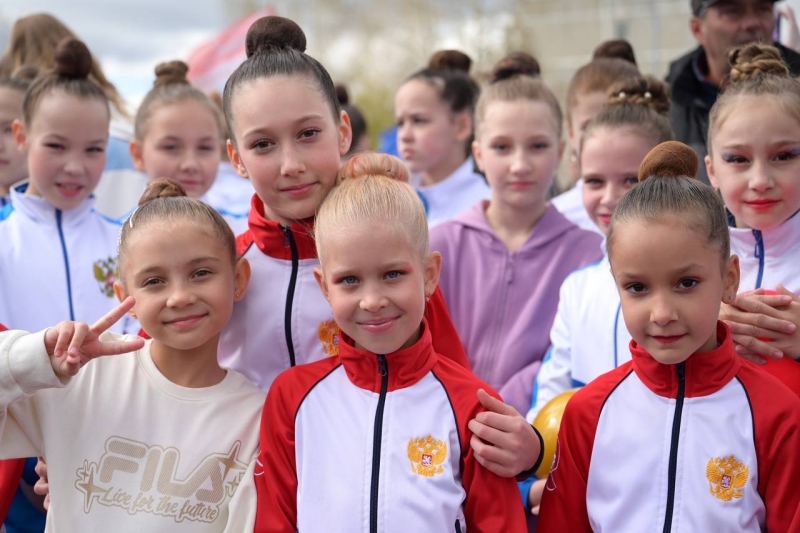 Денис Паслер открыл стадион после реконструкции