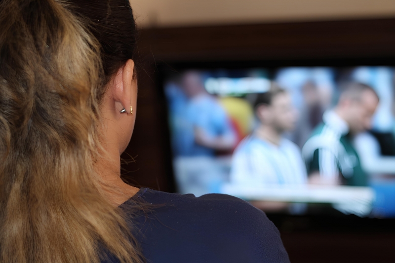 телевизор, зритель