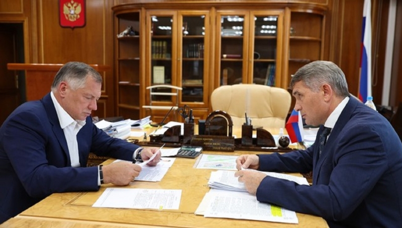 Марат Хуснуллин и Олег Николаев