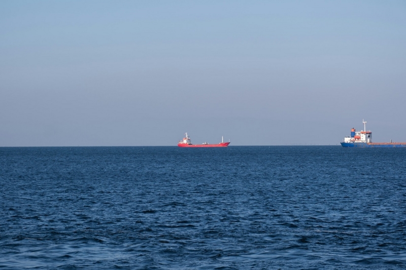 Танкеры в море