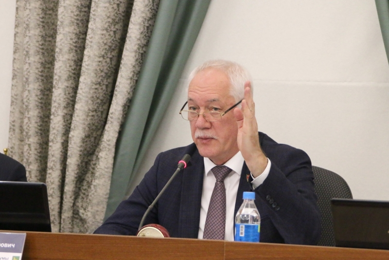 Депутаты приняли поправки в бюджет города