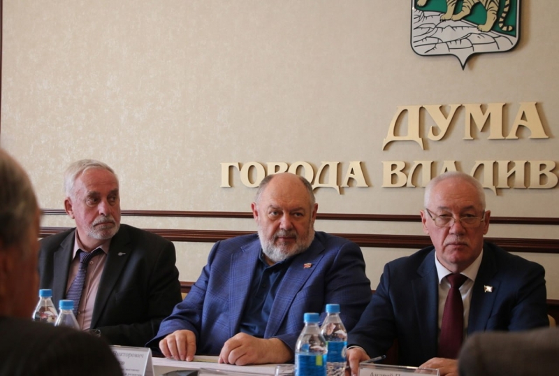 Вячеслав Глушко рассказал о своей работе в Думе и округе