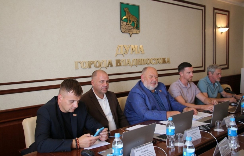 Вячеслав Глушко рассказал о своей работе в Думе и округе