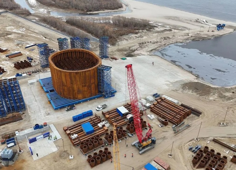 Строительство Ленского моста