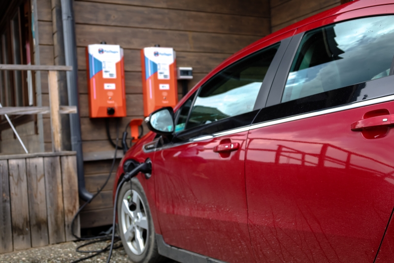 Электромобиль