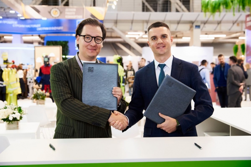 ООО СЗ РАЗУМ-АКАДЕМИЧЕСКИЙ  ИНН: 3000005533 erid: 2W5zFHdJANL