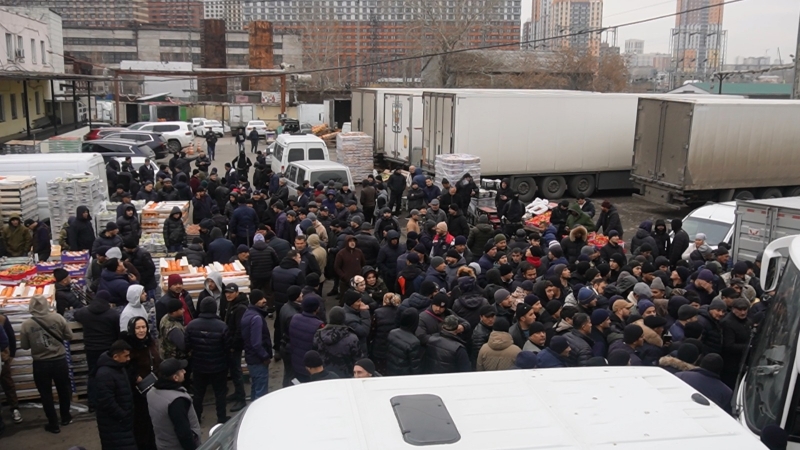 Силовики проверили более 1000 иностранцев