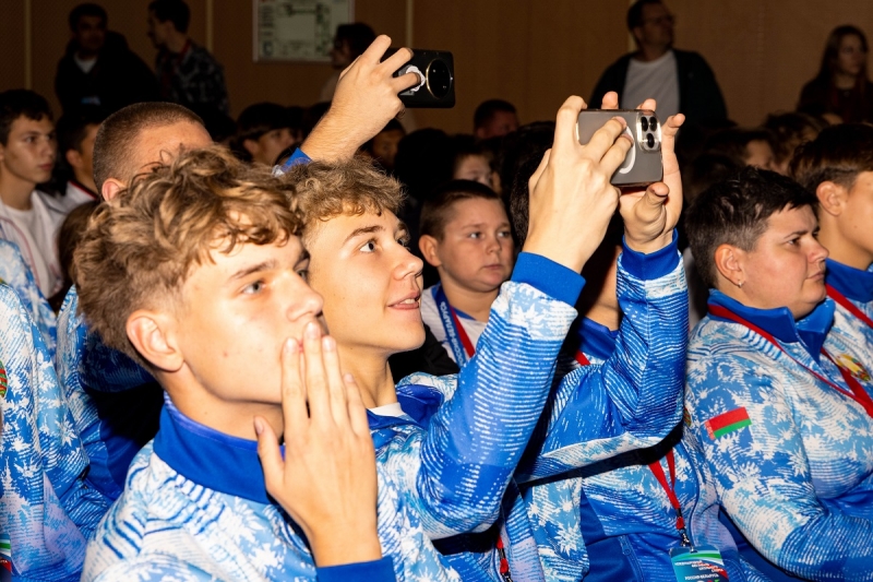 Участники Международного фестиваля школьного спорта