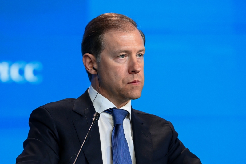 Денис Мантуров