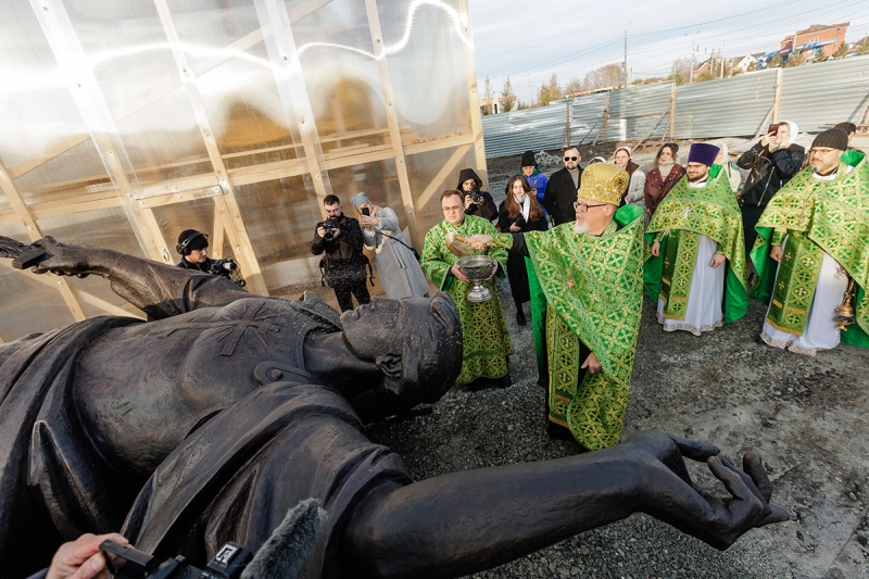 Центральная фигура архангела Михаила прибыла в Челябинск для финального монтажа