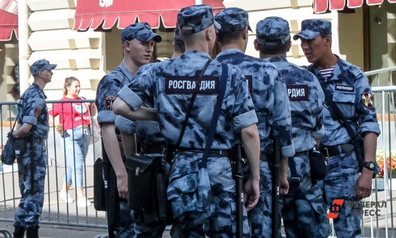 Росгвардейцы охраняют правопорядок