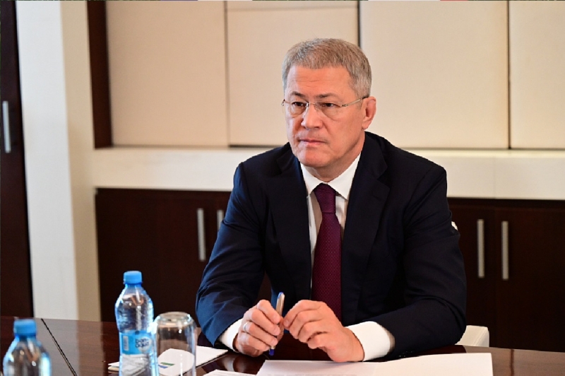 Радий Хабиров