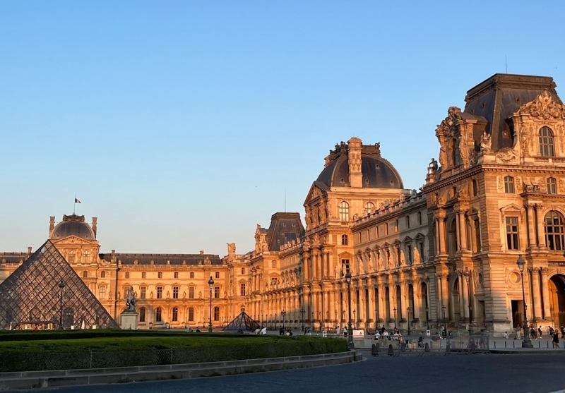Лувр