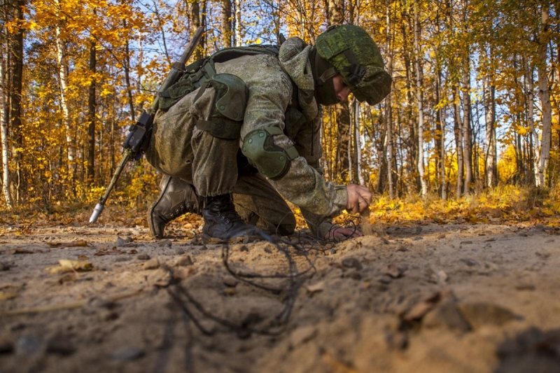 Военнослужащий
