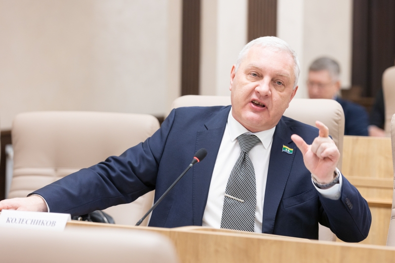 Депутат Александр Колесников