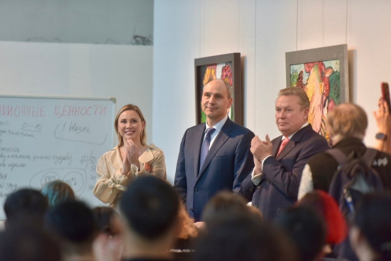 Губернатор Паслер и Анна Полежаева