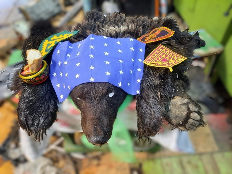 Медвежий праздник длится 4-5 дней и посвящен священному зверю – медведю, который считается младшим братом человека