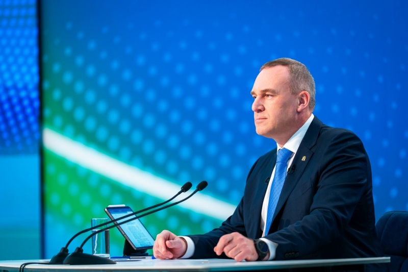 Пресс-конференция губернатора Югры длилась 4 часа 7 минут