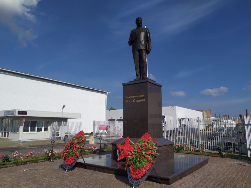 В некоторых российских городах памятники Сталину сохранились о сих пор