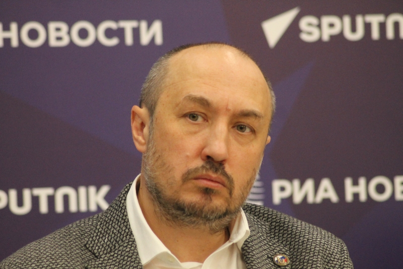 Александр Холодов