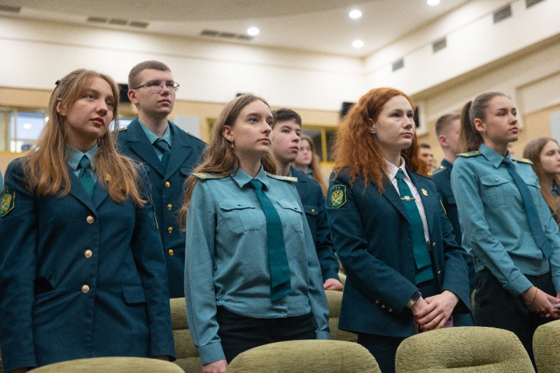 Студенты Российской таможенной академии