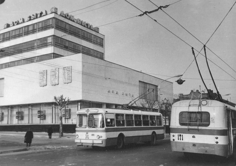 Троллейбусы история