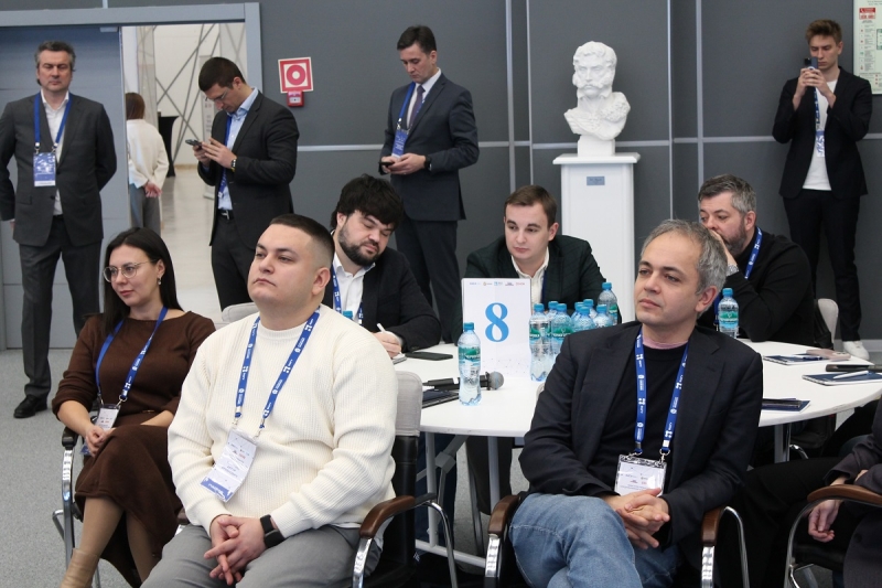 Харичев рассказал о важности национальной идеи для россиян