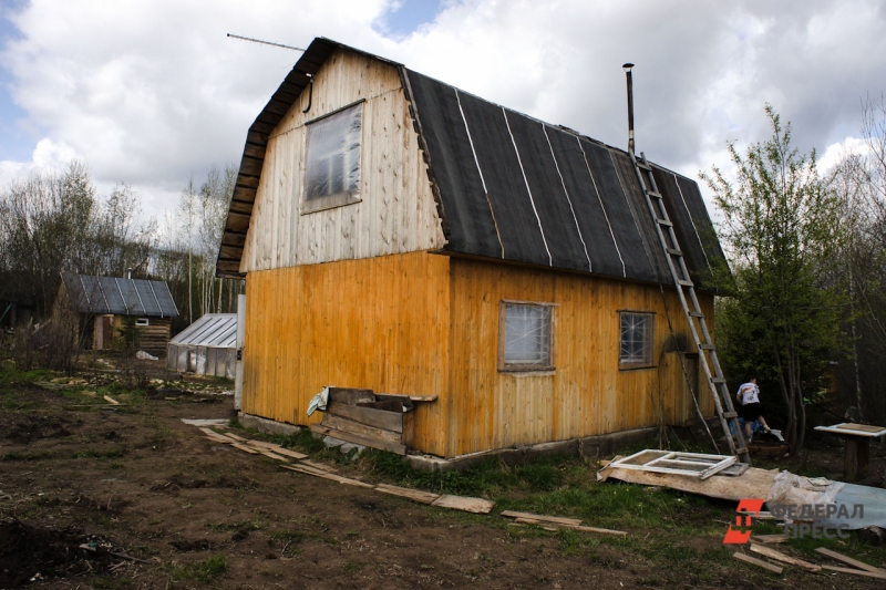 Подключить дачу к электричеству не так сложно, как кажется