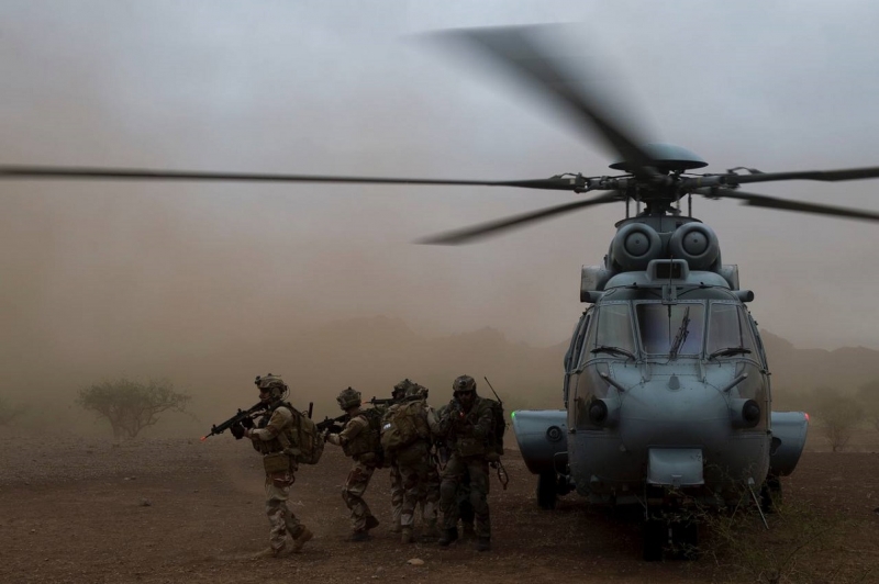 Военнослужащие