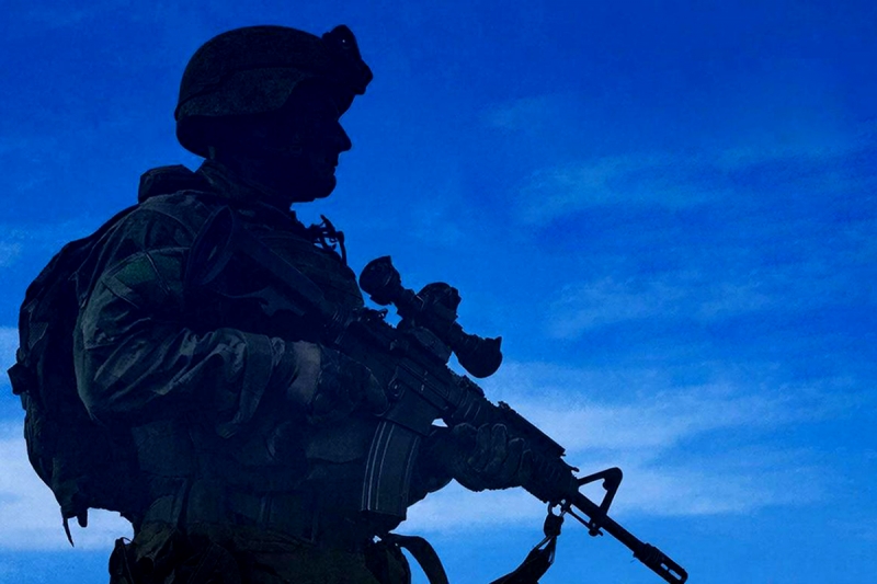 Военнослужащий