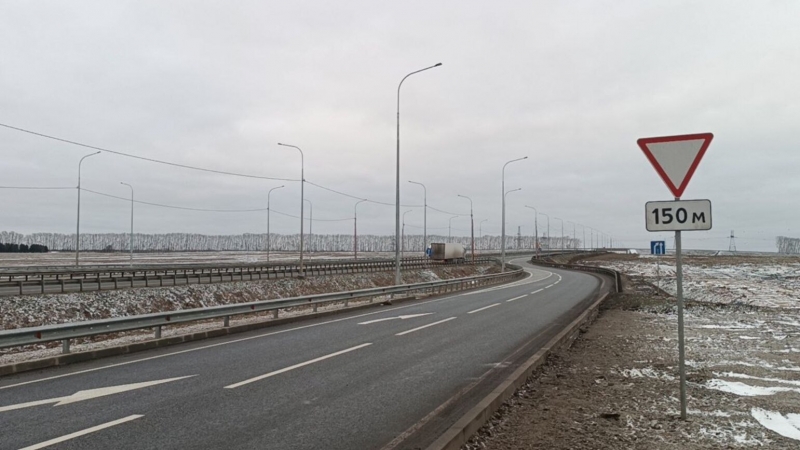 Машины стоят на базе Ачит