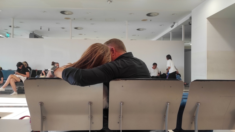 Люди в аэропорту