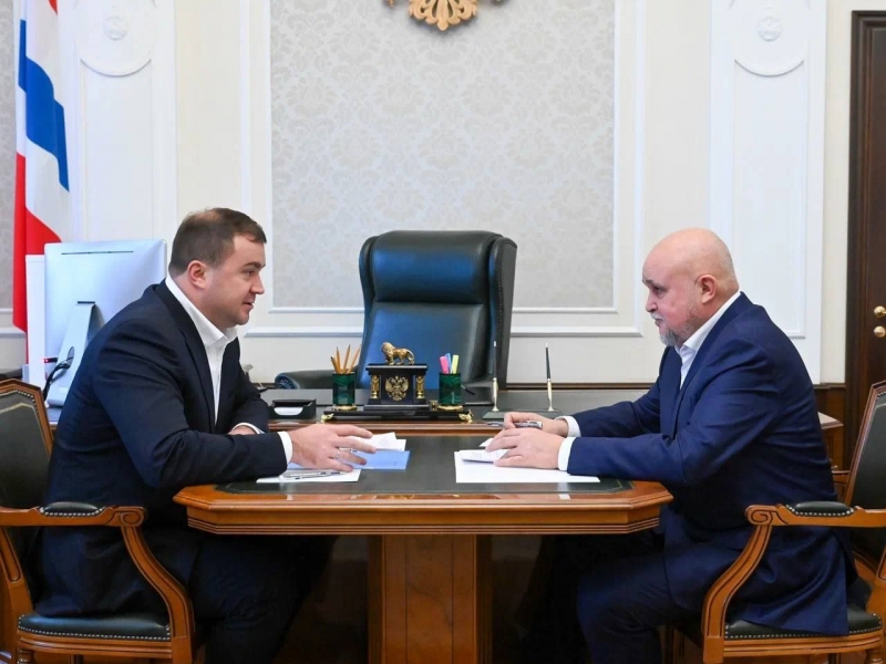 Губернатор Хоценко