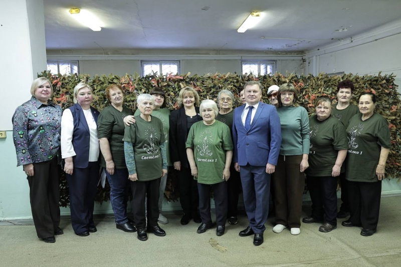 Людмила Бабушкина и камышловские волонтеры встретились накануне знаковой даты