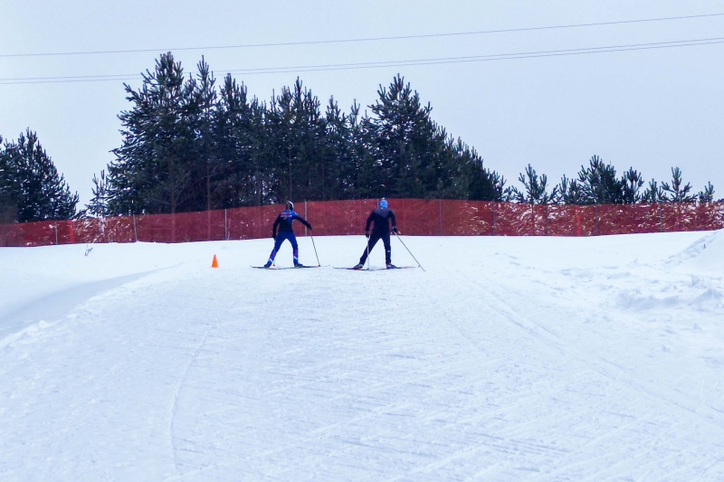 Главная городская елка расположилась в живописнейшем историческом центре Екатеринбурга